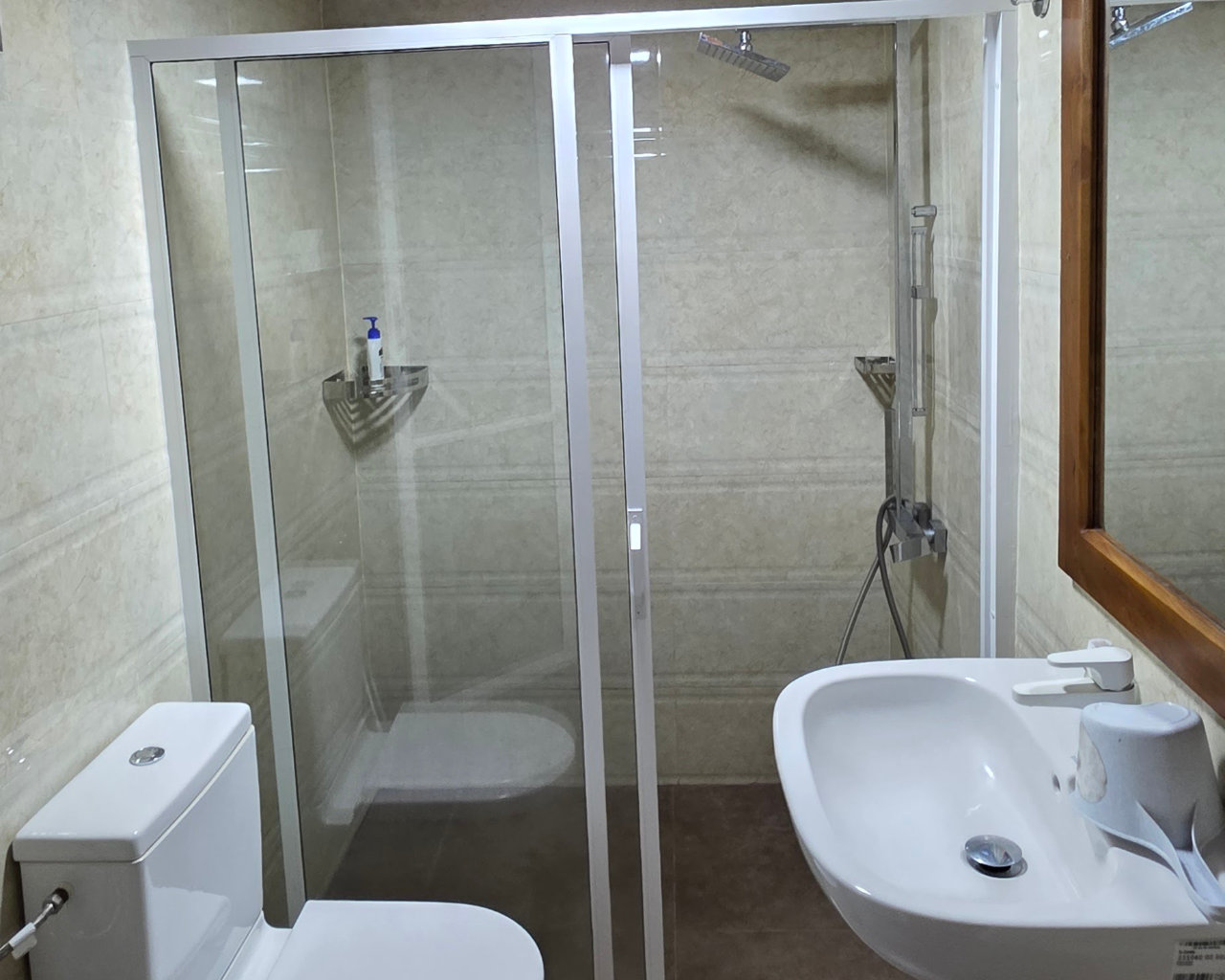 Christine's Cottage Bathroom